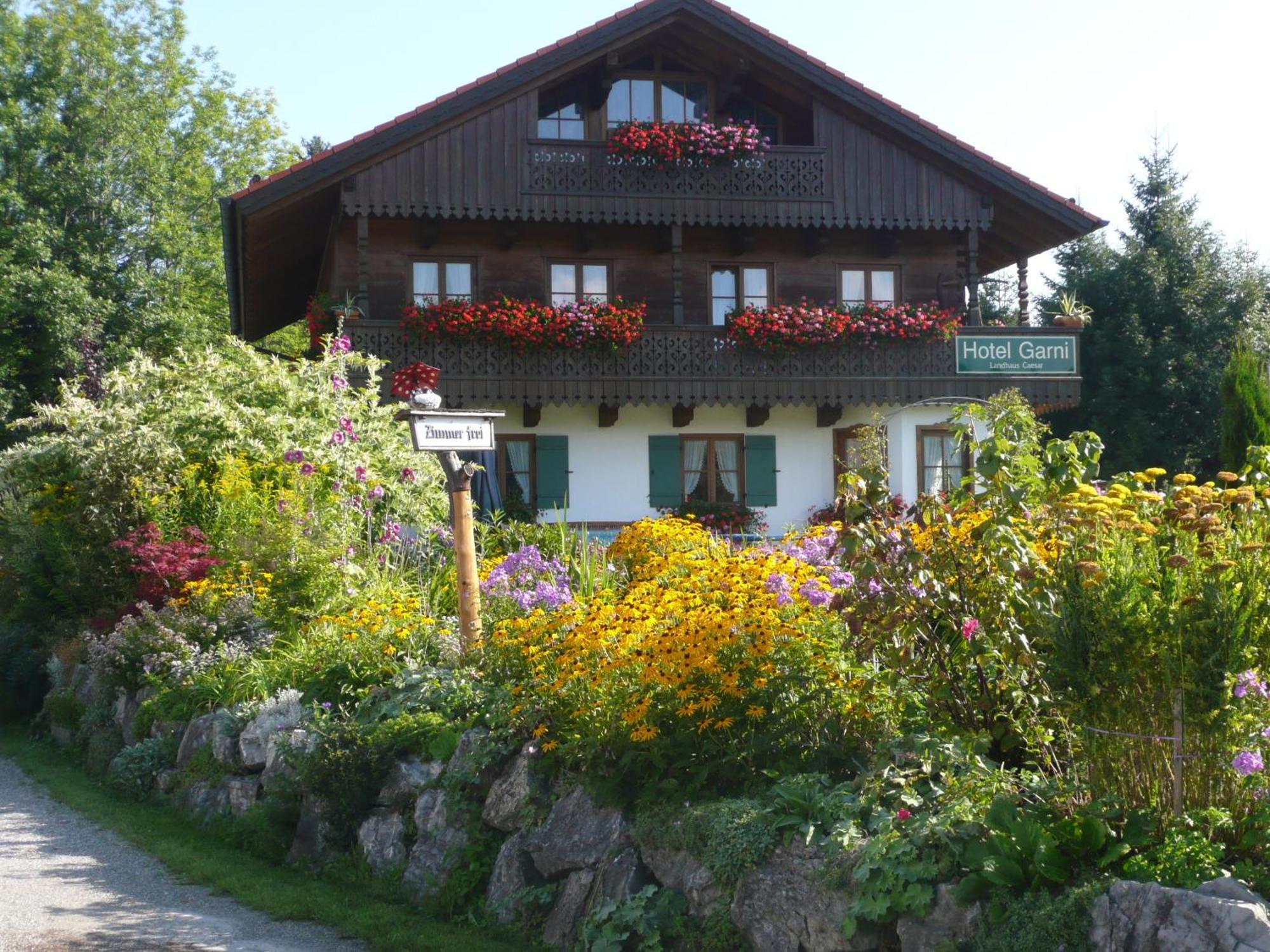 Landhaus Caesar - Hotel Garni Bad Heilbrunn Exterior foto